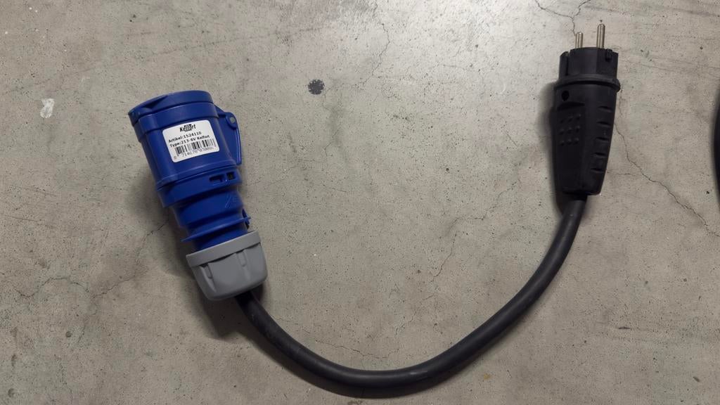 CEE/camping kabel 10m met verloopkabel shuko(M) naar CEE(V), Doe-het-zelf en Verbouw, Elektra en Kabels, Ophalen, Gebruikt, Kabel of Snoer