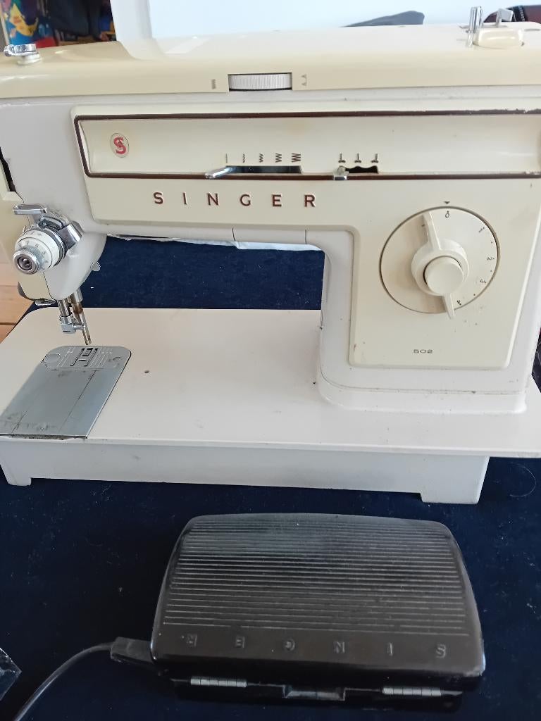 Zinger naaimachine voor  onderdelen, Hobby en Vrije tijd, Naaimachines en Toebehoren, Ophalen of Verzenden, Gebruikt, Naaimachine