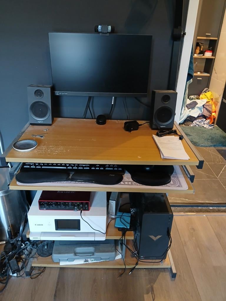 PC bureau gratis af te halen, Huis en Inrichting, Bureaus, Ophalen, Gebruikt, 45 cm, 80 cm