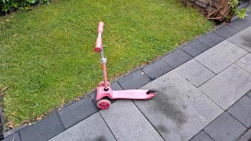 Roze kinderstep - Leuk voor de kleintjes! beschikbaar voor biedingen