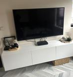 Moderne Witte Zwevende IKEA TV-kast, Ophalen, Zo goed als nieuw