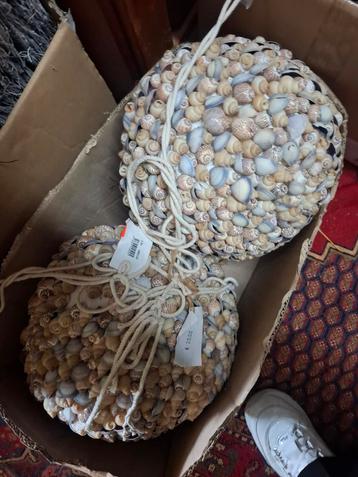 3x Grote schelpballen Ø30 cm met touw – decoratief beschikbaar voor biedingen