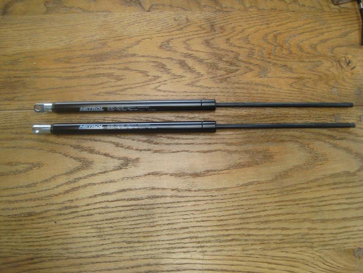 Gasveren Metrol 109393 MET6832 lengte 51cm 2st, Auto-onderdelen, Carrosserie en Plaatwerk, Achterklep, Amerikaanse onderdelen