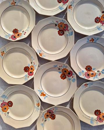 Vintage hoekige dinerborden herfst bloemen oud servies beschikbaar voor biedingen