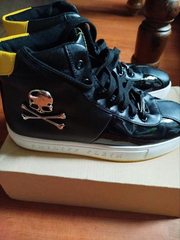 Stoere heren sneakers  beschikbaar voor biedingen