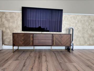 Dutchbone TV-meubel 180cm visgraat messing (NP €1367) beschikbaar voor biedingen
