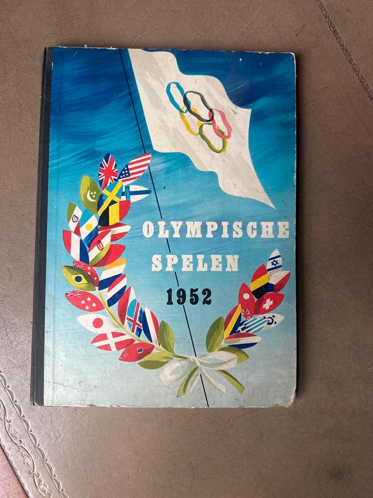 Olympische Spelen 1952 Sportboek, Boeken, Sportboeken, Gelezen, Overige sporten, Ophalen of Verzenden