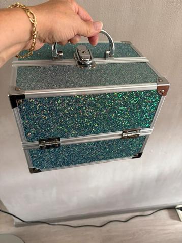 Beauty Vanaty case ! beschikbaar voor biedingen