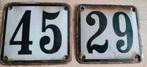 Echte oude emaille huisnummers 45 en 29, de laatste, Antiek en Kunst, Ophalen of Verzenden