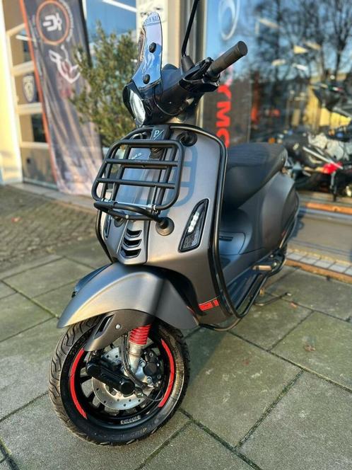 Vespa Snorscooter Sprint 4T - Titanio Full Option, Fietsen en Brommers, Scooters | Vespa, Gebruikt, Overige modellen, Maximaal 25 km/u