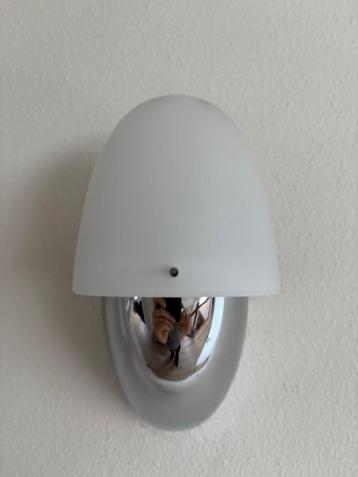 2 kleine moderne chromen wandlampjes beschikbaar voor biedingen