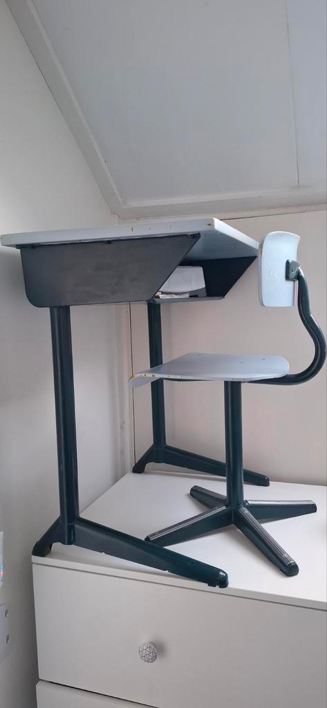 Vintage Schoolbankje met Stoel, Huis en Inrichting, Bureaus, Gebruikt, Bureau, Ophalen