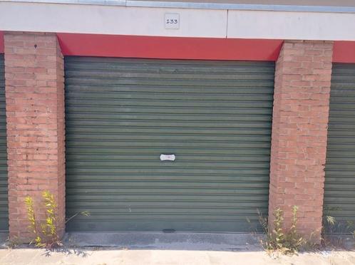 Garagebox te huur aan de Fivelingo,  Zoetermeer, Huizen en Kamers, Garages en Parkeerplaatsen, Den Haag