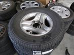 Toyota Land Cruiser 16 inch velgen + vierseizoensbanden, Banden en Velgen, 16 inch, Gebruikt, Terreinwagen