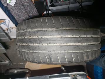 Te koop 1 Vredestein ultrac 215-40-17  beschikbaar voor biedingen