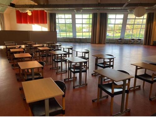 20 Schooltafels / examentafels, Huis en Inrichting, Stoelen, Gebruikt, Vijf, Zes of meer stoelen, Hout, Zwart, Ophalen