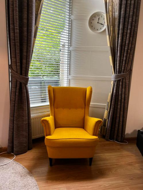 IKEA Oorfauteuil – Felgeel, Huis en Inrichting, Stoelen, Gebruikt, Eén, Ophalen of Verzenden