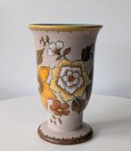 Plateel Vaas uit GOUDA, Antiek en Kunst, Antiek | Vazen, Ophalen of Verzenden