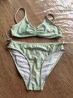 Bikini 146/152 groen bloemetjes, Ophalen of Verzenden, Zo goed als nieuw, Meisje, Sport- of Zwemkleding