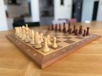 Chess board, Hobby en Vrije tijd, Gezelschapsspellen | Bordspellen, Ophalen of Verzenden, Zo goed als nieuw