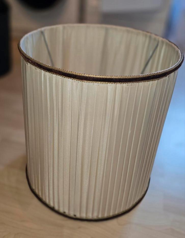 Vintage Lampenkap - Grootmoeders Tijd, Huis en Inrichting, Lampen | Lampenkappen, Gebruikt, 25 tot 50 cm, Rond, Crème, Beige, Ophalen of Verzenden