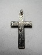 Mooi bewerkt zilveren hangertje, kruisje (8041-1), Antiek en Kunst, Antiek | Religie, Ophalen of Verzenden