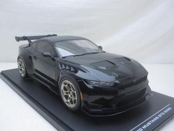 Ford Mustang GTD 2025 zwart 1:18 IXO/MCG beschikbaar voor biedingen