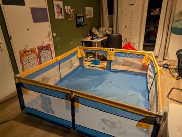 Infant Fence beschikbaar voor biedingen