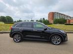 Kia Niro EV DynamicPlus - 64kWh+3fasen - 18'' LM - NAVI/CAM, Auto's, Zwart, Zwart, Elektrisch, 630 min