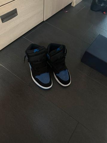Jordan 1 royale blue beschikbaar voor biedingen