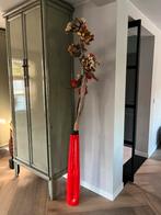 Hoge vaas met tak en kunstbloemen, Huis en Inrichting, Ophalen, Gebruikt, Binnen