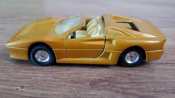 Ferrari Convertible Schaalmodel Goud met pullbackmotor beschikbaar voor biedingen