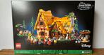 Nieuw & Ongeopend: Lego Disney 43242 Snow White + 7 Dwarfs, Kinderen en Baby's, Speelgoed | Duplo en Lego, Nieuw, Complete set