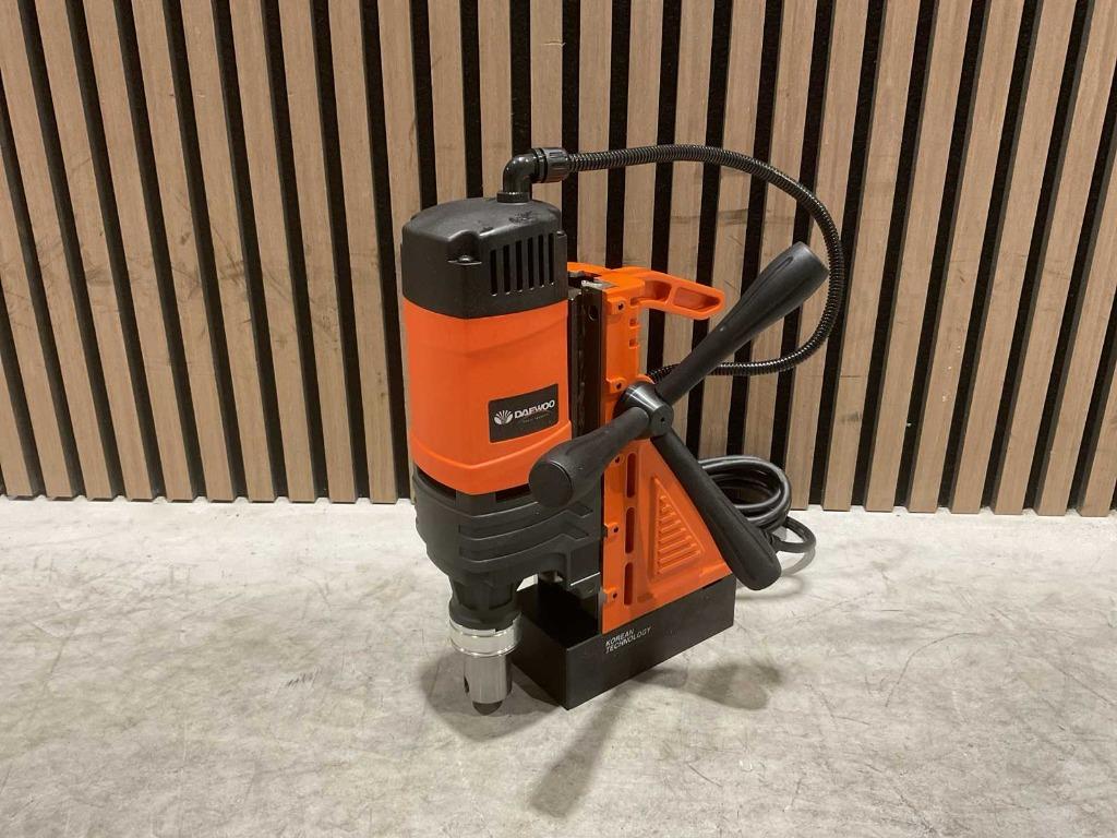 Daewoo DAMD 1600 magneet boormachine nieuw in doos ‼️, Ophalen, Nieuw, 600 watt of meer, Boormachine