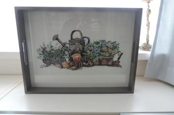 Nieuw dienblad, donkergrijs 30 x 40 cm beschikbaar voor biedingen