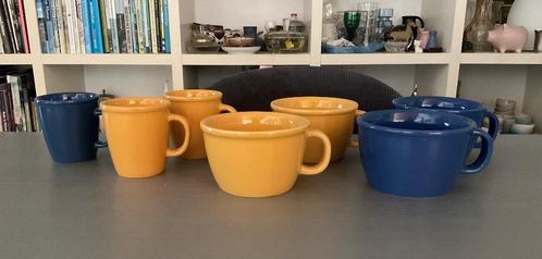 4x soepkommen & 3x kopjes Bodum geel en blauw, Huis en Inrichting, Keuken | Servies, Zo goed als nieuw, Kop(pen) en/of Schotel(s)
