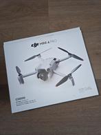 DJI Mini 4 Pro Fly More Combo (RC 2), Ophalen of Verzenden, Zo goed als nieuw