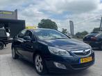 Opel Astra 1.6 Selection (bj 2012), Auto's, Voorwielaandrijving, 680 kg, 4 cilinders, Blauw