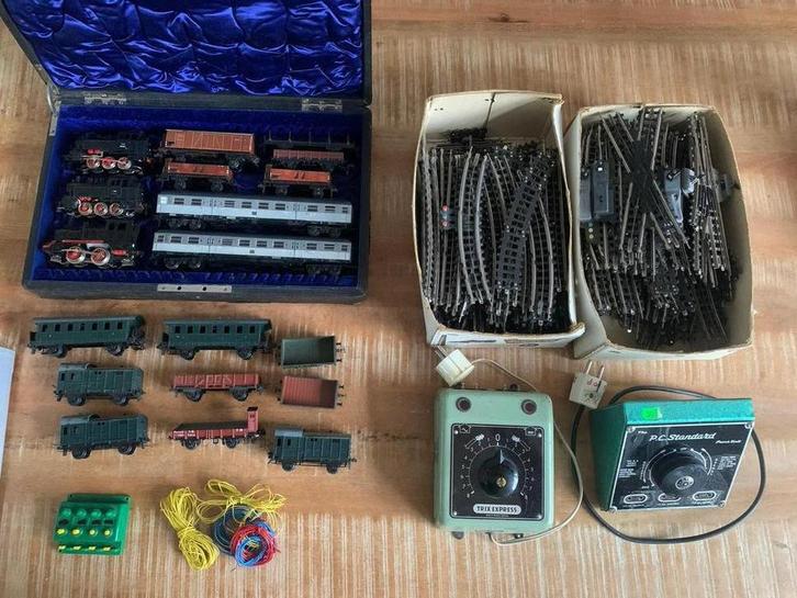 Oude trix express treinbaan, Hobby en Vrije tijd, Modeltreinen | H0, Gebruikt, Gelijkstroom, Trix, Ophalen