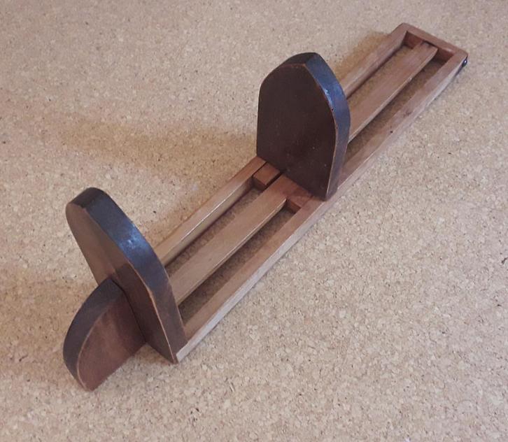 Boekensteun hout, Antiek en Kunst, Antiek | Overige Antiek, Ophalen of Verzenden