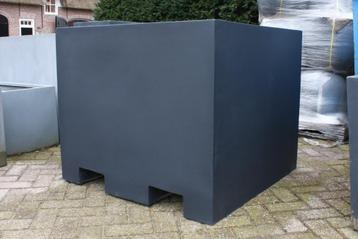 2 x grote bloembak bloempot Cube XXL antraciet Polystone beschikbaar voor biedingen