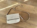 Te koop: Leuke leren dames tas, Sieraden, Tassen en Uiterlijk, Tassen | Damestassen, Ophalen of Verzenden, Zo goed als nieuw, Beige