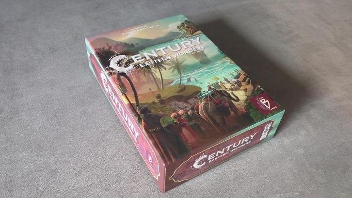 Century: Eastern Wonders, Hobby en Vrije tijd, Gezelschapsspellen | Bordspellen, Zo goed als nieuw, Een of twee spelers, Drie of vier spelers