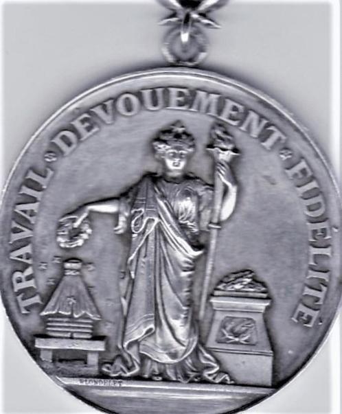 TRAVAIL DEVOUEMENT FIDELITE 1893, Postzegels en Munten, Penningen en Medailles, Overige materialen, Verzenden