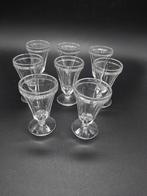 Set van 8 mooie vintage geribbelde likeurglaasjes, Ophalen of Verzenden