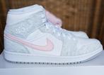 Nike Jordan 1 Mid White  Light Iron Ore  40, Verzenden, Nieuw, Sneakers of Gympen