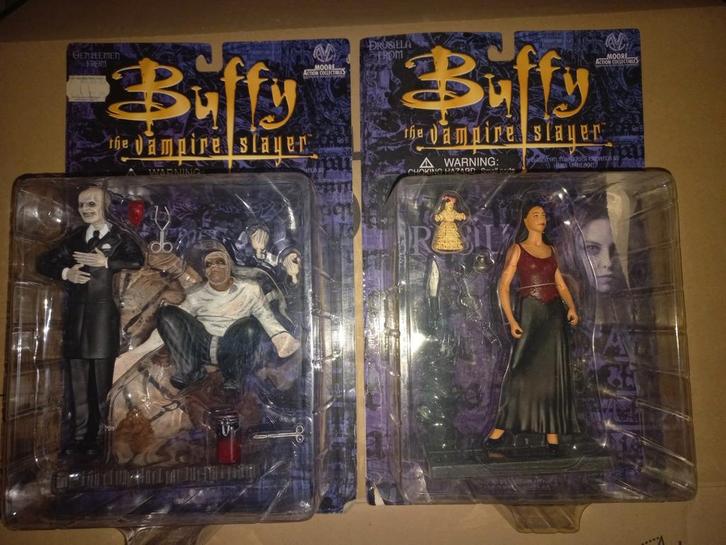 Gentlemen #1 en Drusilla serie 4 Moore actiefiguren (BUFFY), Verzamelen, Poppetjes en Figuurtjes, Ophalen