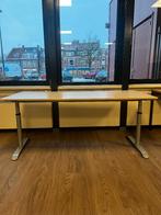 Mooie bureau tafels en ovale tafel, Ophalen, In hoogte verstelbaar, Gebruikt, Bureau