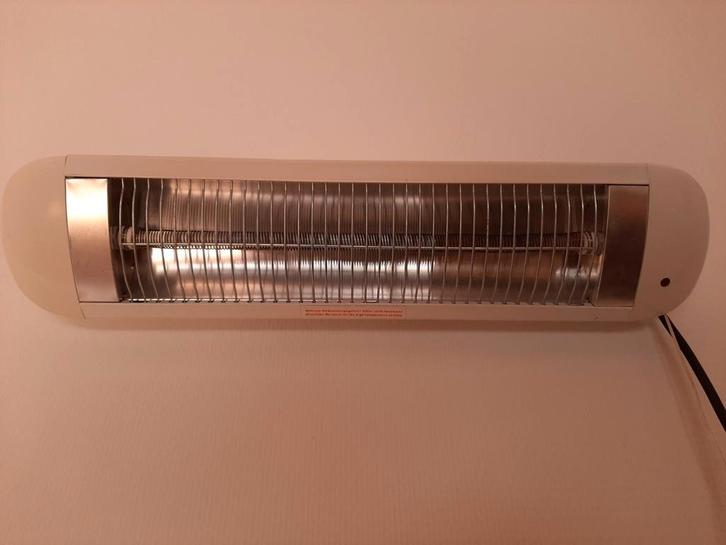 Warmtelamp commode, Kinderen en Baby's, Kinderkamer | Commodes en Kasten, Gebruikt, Commode, 90 tot 105 cm, Minder dan 75 cm, Minder dan 50 cm