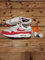 Air Max 1 Anniversary red 44, Kleding | Heren, Schoenen, Overige kleuren, Nike, Ophalen of Verzenden, Sneakers of Gympen